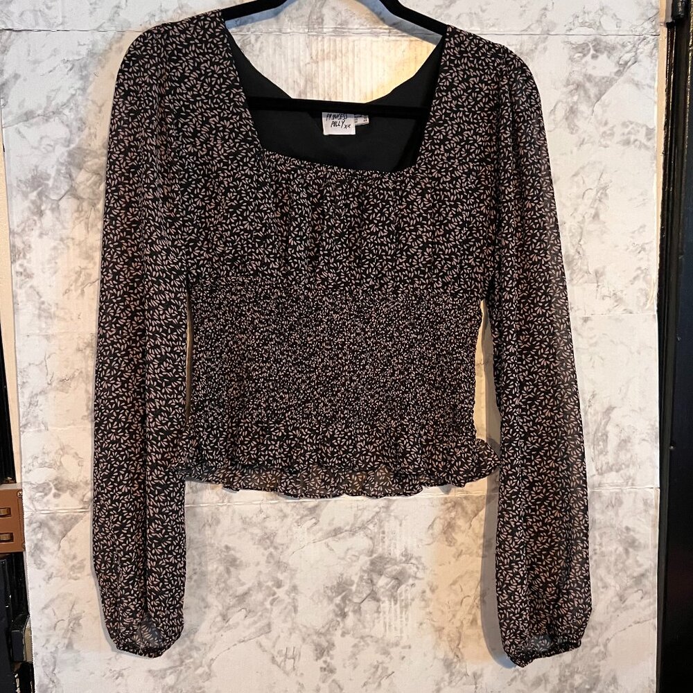 Princess Polly Ambiance Size 10 Long Sleeve Smocked Top Black/Tan